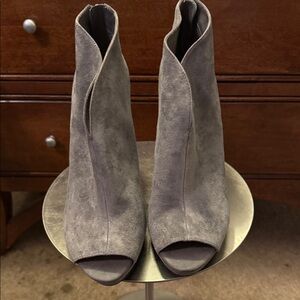 NWOT NINE WEST  Women's Peep-Toe Ankle Boots